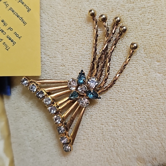 Vintage Phyllis Rhinestone Brooch & Rhinestone Screwback Earrings - Picture 2 of 6